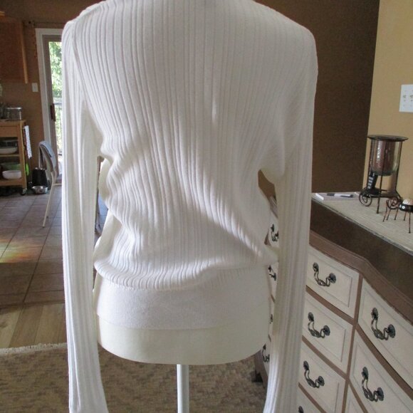 Cardigan - Picture 3 of 6